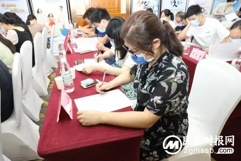 湘潭市医学会风湿免疫病学专业委员会成立,谭勇任主任委员 湘潭市医学会风湿免疫病学专业委员会成立,谭勇任主任委员