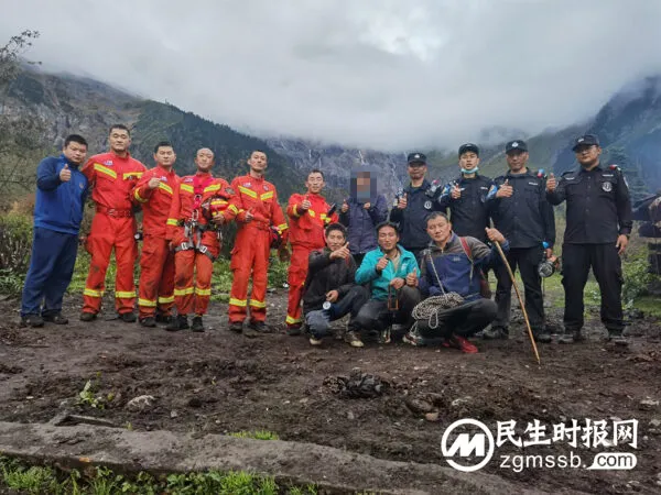 海拔4500!生死一线德钦消防悬崖极限营救