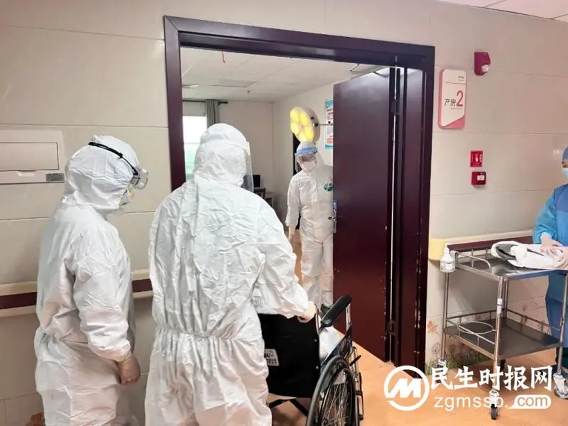 【疫情防控】湘潭县人民医院开展新冠肺炎感染孕产妇和新生儿的应急处置演练