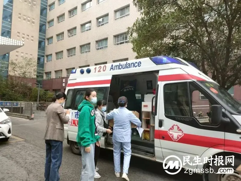 【中医·医者红】放弃休假,“医”心抗疫,为守护“绿码”而战! 【中医·医者红】放弃休假,“医”心抗疫,为守护“绿码”而战!