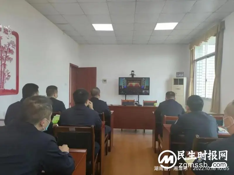 莲乡民警聆听二十大报告谈感悟 莲乡民警聆听二十大报告谈感悟