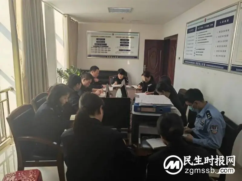 莲乡民警聆听二十大报告谈感悟