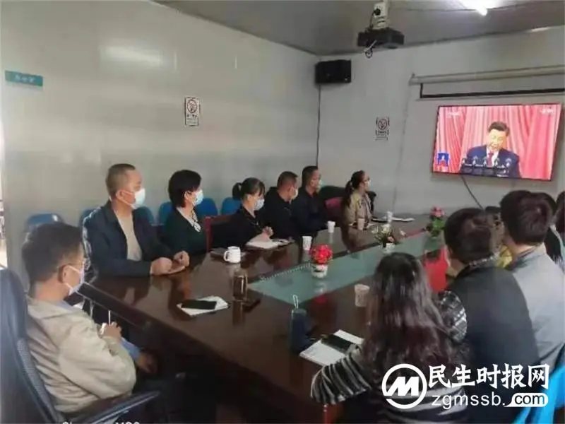 【中心医院·医者红】湘潭市中心医院党员干部职工积极收看党的二十大开幕会 【中心医院·医者红】湘潭市中心医院党员干部职工积极收看党的二十大开幕会