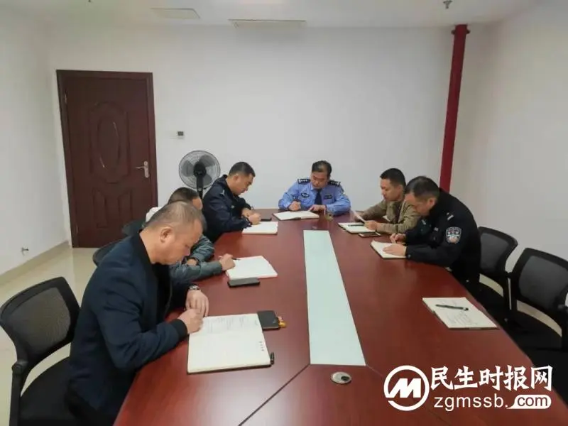 莲乡民警聆听二十大报告谈感悟 莲乡民警聆听二十大报告谈感悟