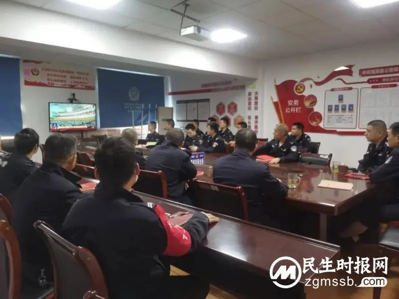 莲乡民警聆听二十大报告谈感悟 莲乡民警聆听二十大报告谈感悟