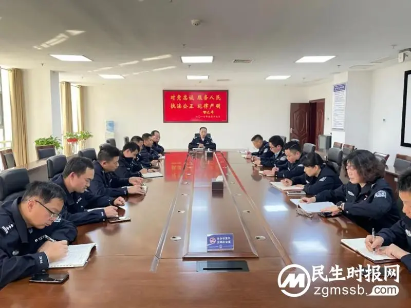 莲乡民警聆听二十大报告谈感悟 莲乡民警聆听二十大报告谈感悟