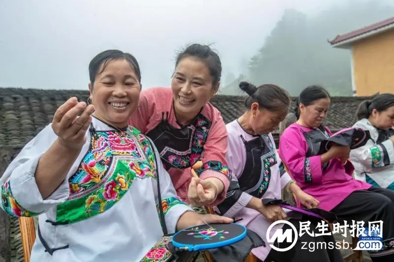 真理之光照亮复兴之路——从党的二十大看实现马克思主义中国化时代化新的飞跃