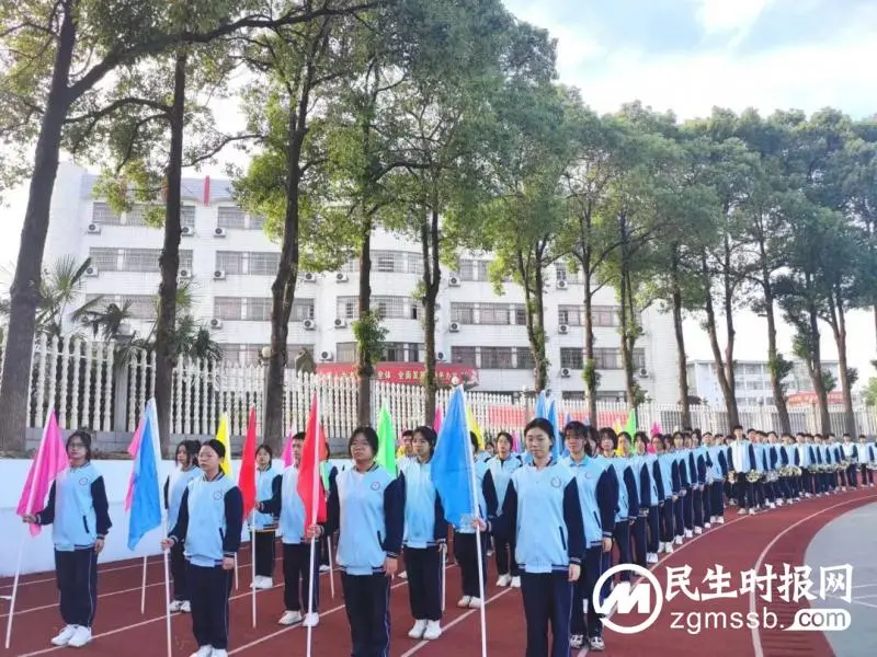 青春无畏 运动同行//湘潭市三中第67届田径运动会圆满落幕 青春无畏 运动同行//湘潭市三中第67届田径运动会圆满落幕