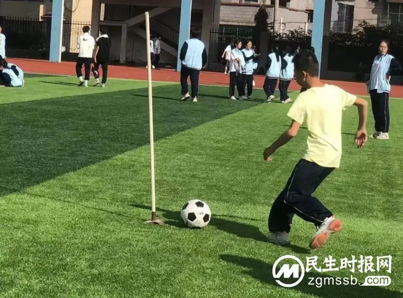 青春无畏 运动同行//湘潭市三中第67届田径运动会圆满落幕 青春无畏 运动同行//湘潭市三中第67届田径运动会圆满落幕