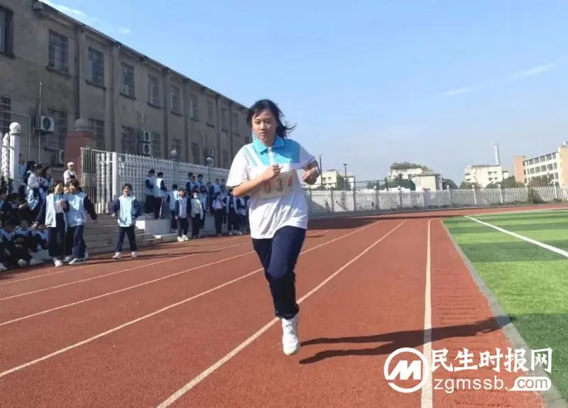 青春无畏 运动同行//湘潭市三中第67届田径运动会圆满落幕 青春无畏 运动同行//湘潭市三中第67届田径运动会圆满落幕