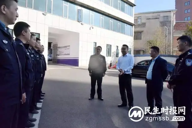 何滔同志慰问安保维稳一线民辅警