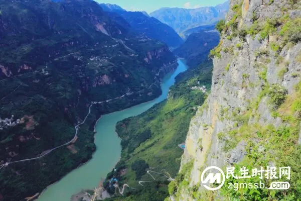 鲁甸乐红秘境地 牛栏江岸数第一