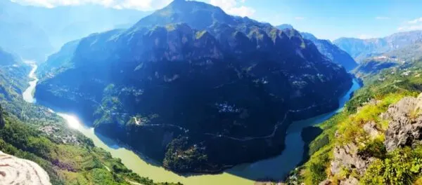 鲁甸乐红秘境地 牛栏江岸数第一