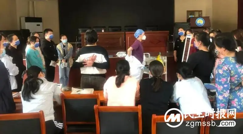湘潭县人民医院组织湘潭县方舱医院储备工作人员培训 湘潭县人民医院组织湘潭县方舱医院储备工作人员培训