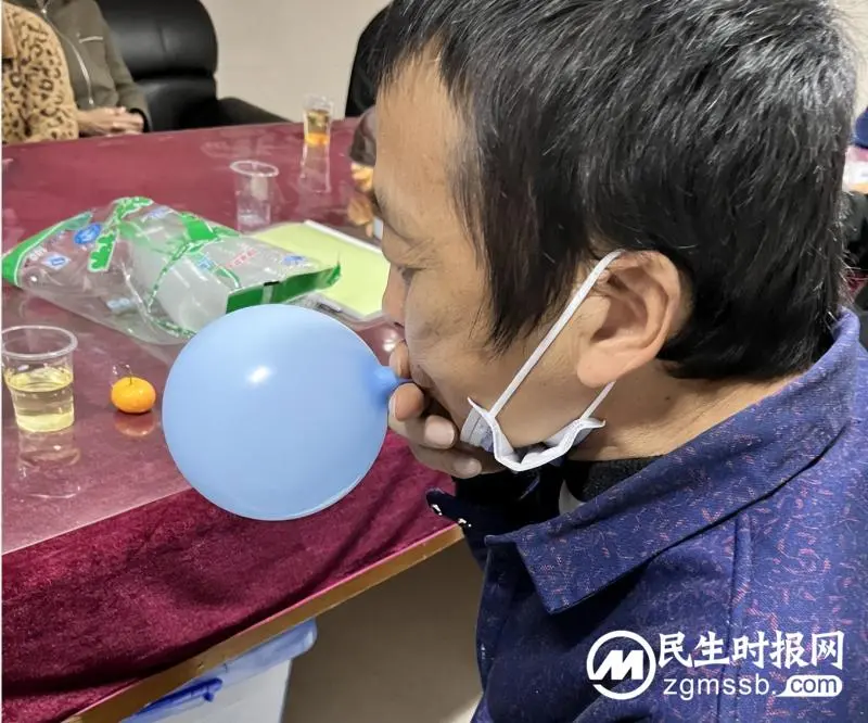 湘潭县中医院呼吸与危重症医学科第21个“世界慢阻肺日” 湘潭县中医院呼吸与危重症医学科第21个“世界慢阻肺日”