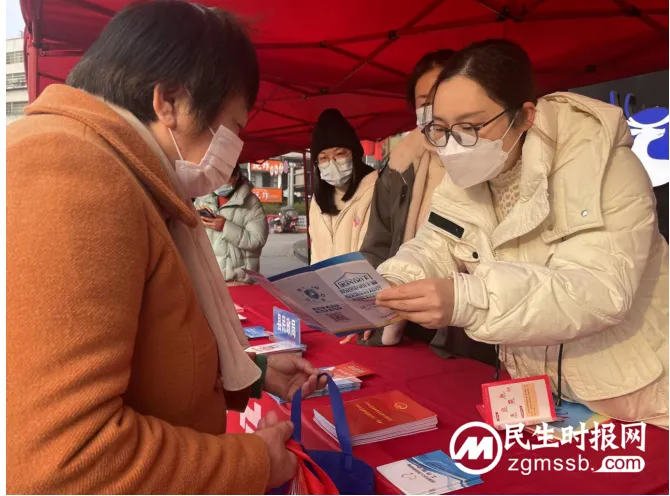 湘潭县民政局 开展“宪法进社区”主题宣传活动 湘潭县民政局 开展“宪法进社区”主题宣传活动