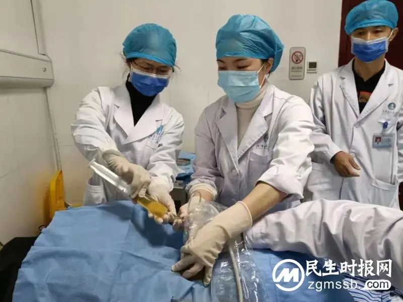 超微创!医院开展超声引导下肾囊肿穿刺硬化治疗术 超微创!医院开展超声引导下肾囊肿穿刺硬化治疗术