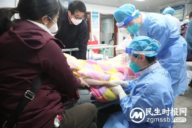 湘潭市中心医院急诊科:不寻常的跨年夜、不一般的第一天 湘潭市中心医院急诊科:不寻常的跨年夜、不一般的第一天