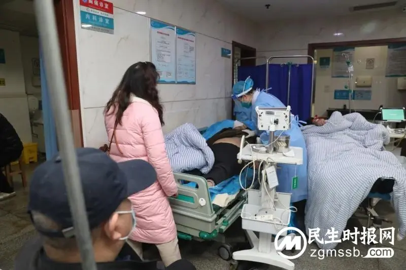 湘潭市中心医院急诊科:不寻常的跨年夜、不一般的第一天 湘潭市中心医院急诊科:不寻常的跨年夜、不一般的第一天