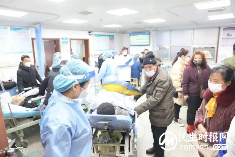 湘潭市中心医院急诊科:不寻常的跨年夜、不一般的第一天 湘潭市中心医院急诊科:不寻常的跨年夜、不一般的第一天