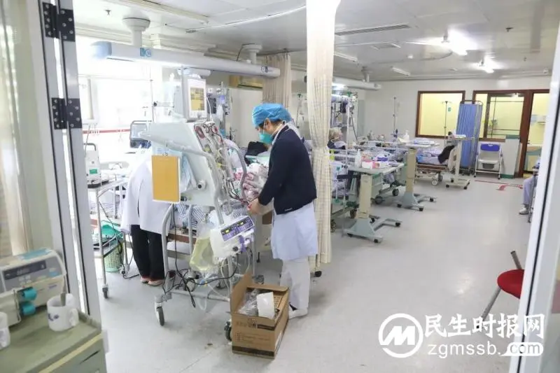 湘潭市中心医院急诊科:不寻常的跨年夜、不一般的第一天 湘潭市中心医院急诊科:不寻常的跨年夜、不一般的第一天