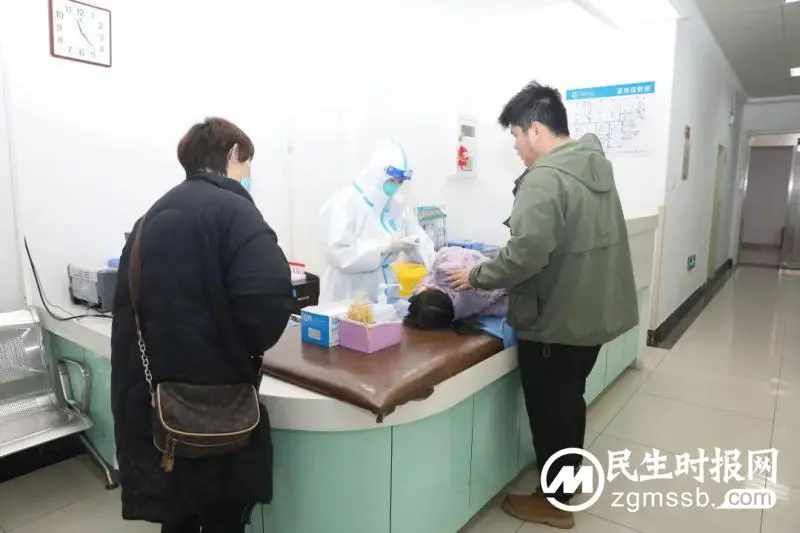 湘潭市中心医院急诊科:不寻常的跨年夜、不一般的第一天 湘潭市中心医院急诊科:不寻常的跨年夜、不一般的第一天