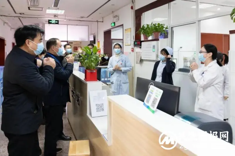 瑞兔呈祥 奋楫扬帆——节后上班第一天拜年慰问送关怀,起步开局鼓干劲 瑞兔呈祥 奋楫扬帆——节后上班第一天拜年慰问送关怀,起步开局鼓干劲