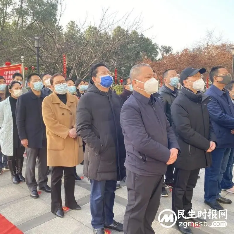 聚焦拼经济 奋进新征程——“四个迫切”挥写住建人的“四干”决心书丨市住建局举行2023年新春升国旗仪式