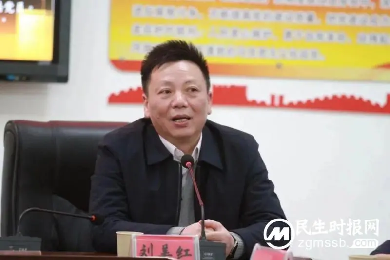 无悔三尺情，浓浓惜别意——湘潭市一中举行2022年度退休教师欢送会