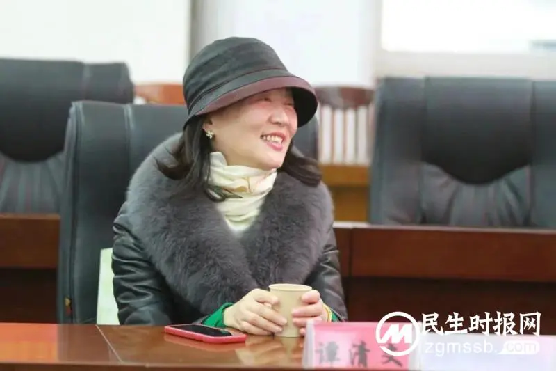 无悔三尺情，浓浓惜别意——湘潭市一中举行2022年度退休教师欢送会