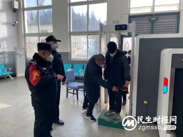 小站春运战正酣 忠诚履职保平安