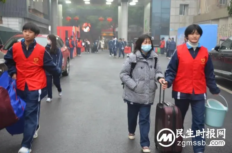 蓄力扬帆新起航，不负春光踏征程——湘潭市二中开学报到第一天