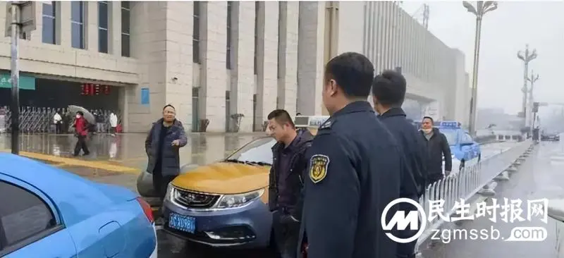 湘潭查扣2台非法营运车辆 力保返程返岗交通运输安全