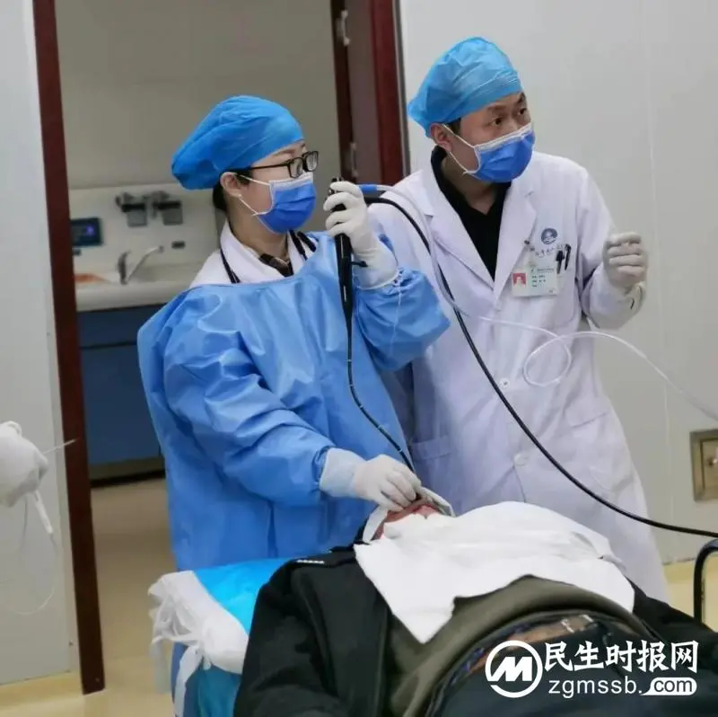 81岁老人长达半年呼吸不畅,罪魁祸首竟然是…… 81岁老人长达半年呼吸不畅,罪魁祸首竟然是……