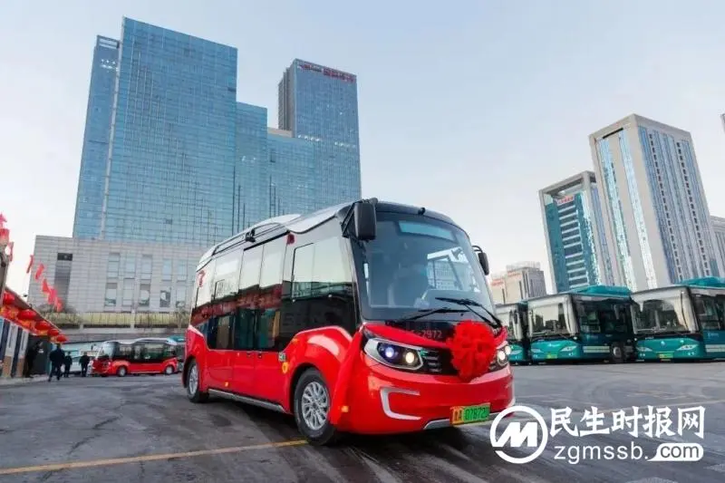 “红墩墩”,金旅网红星辰又有新昵称啦 “红墩墩”,金旅网红星辰又有新昵称啦