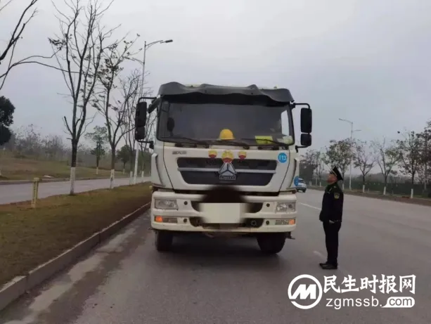 治超“黑科技”强势来袭! 湘潭交通执法部门成功拦截违法超限超载运输车辆78台 治超“黑科技”强势来袭! 湘潭交通执法部门成功拦截违法超限超载运输车辆78台