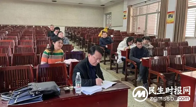 主题调研明方向，深入课堂促提升——湘潭市教科院专家来我校进行新高考主题调研