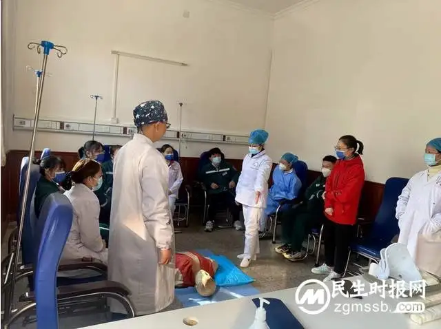 【节前战备】急诊急救医学部组织急救培训