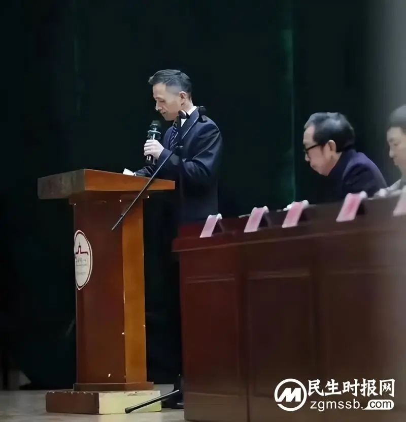 明天,我们是奋发的飞舟!——湘潭市一中2023届高三隆重举行“百日冲刺”誓师大会 明天,我们是奋发的飞舟!——湘潭市一中2023届高三隆重举行“百日冲刺”誓师大会