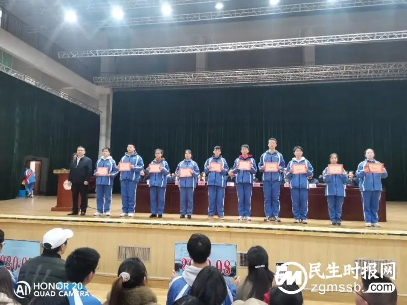 明天,我们是奋发的飞舟!——湘潭市一中2023届高三隆重举行“百日冲刺”誓师大会 明天,我们是奋发的飞舟!——湘潭市一中2023届高三隆重举行“百日冲刺”誓师大会