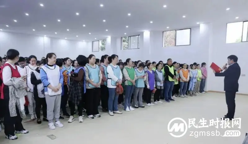 绳舞飞扬 展巾帼风采 绳舞飞扬 展巾帼风采