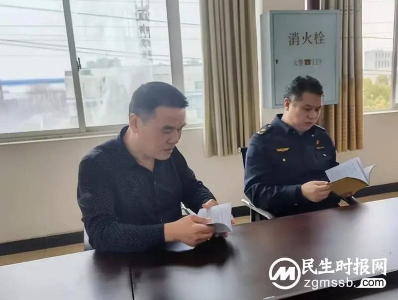 送法进企业、宣传零距离 湘潭交通执法部门开展 “与法同行” 普法宣传活动