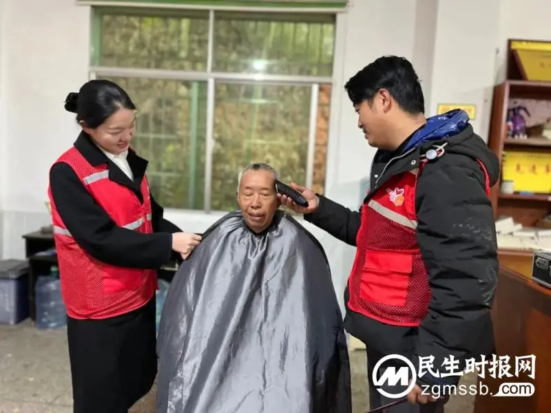 【学雷锋活动】湘潭县人民医院团委组织学雷锋志愿服务活动 【学雷锋活动】湘潭县人民医院团委组织学雷锋志愿服务活动