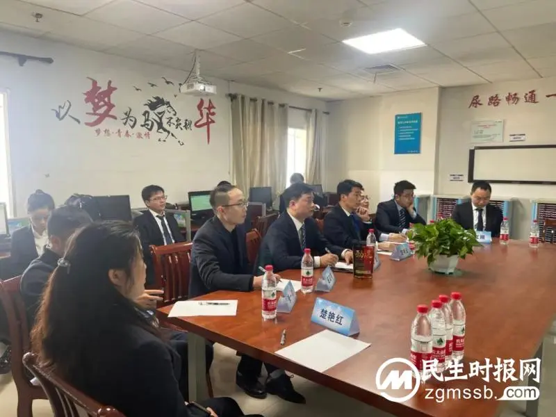 “U医公益行”全国性大型系列公益活动(湘潭站)在湘潭县人民医院举行 “U医公益行”全国性大型系列公益活动(湘潭站)在湘潭县人民医院举行
