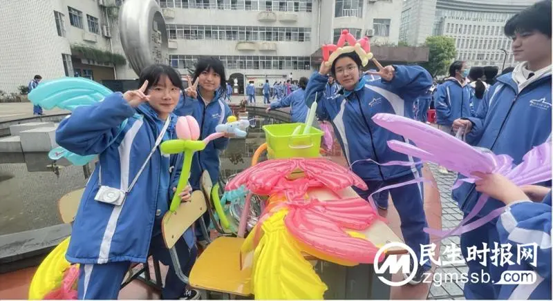 春“锋”送暖,爱不闲置 |湘潭市一中举行校内爱心义卖活动 春“锋”送暖,爱不闲置 |湘潭市一中举行校内爱心义卖活动