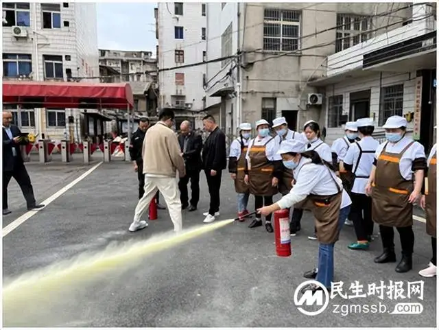 做细做实牢筑安全防线   全心全意守护幸福益智 ——湘潭市益智中学开展2023年春季消防安全技能培训会