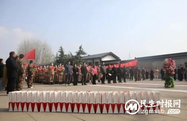 三月送新兵  戎装踏征程