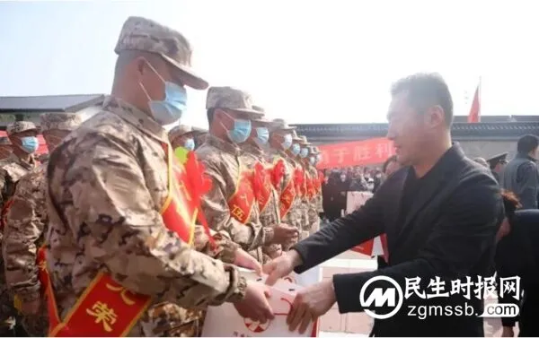 三月送新兵 戎装踏征程