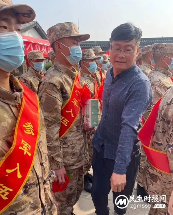 三月送新兵 戎装踏征程