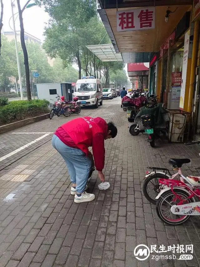 #百倍用心 十分满意# 【学习雷锋好榜样 传递青春正能量】